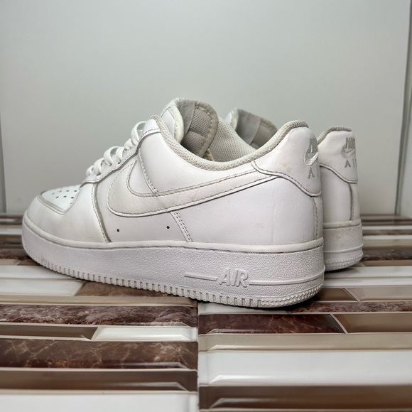 Nike Air Force 1 - Picture 5 of 16
